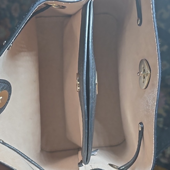 Kate Spade Bucket Bag - Picture 9 of 16